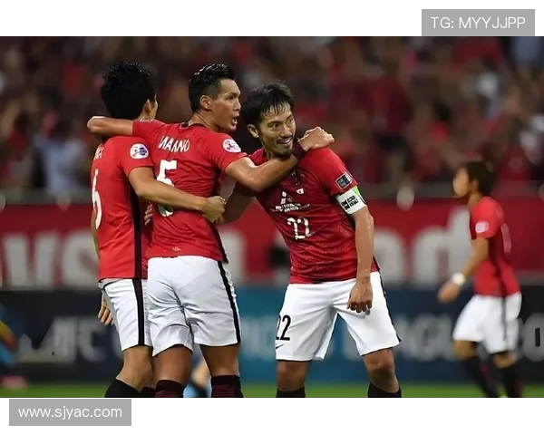 浦和红钻迎战上海球队展开激烈对抗期待精彩赛事与球迷热情互动 浦和红钻迎战上海球队展开激烈对抗期待精彩赛事与球迷热情互动