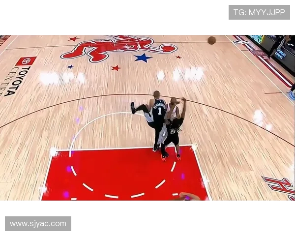 火箭队与马刺队全场激战回顾精彩瞬间与关键时刻分析